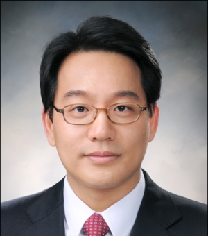 윤성로