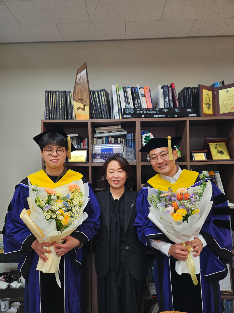 스크린샷 2025-11-20 오후 4.17.03.png (747 x 1000, 953 KB )