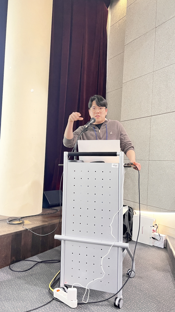 2_재윤발표2.jpg (562 x 1000, 513 KB )